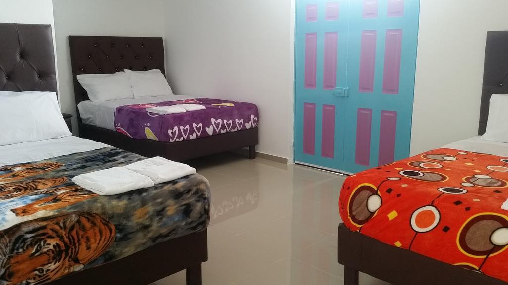 Hostal Johnnier Macao プンタ・カナ エクステリア 写真